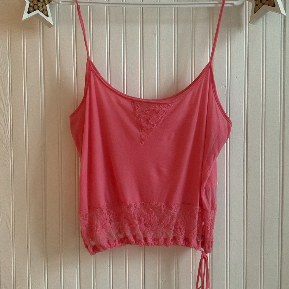 🐿️Garage Coral Lace Cami Top